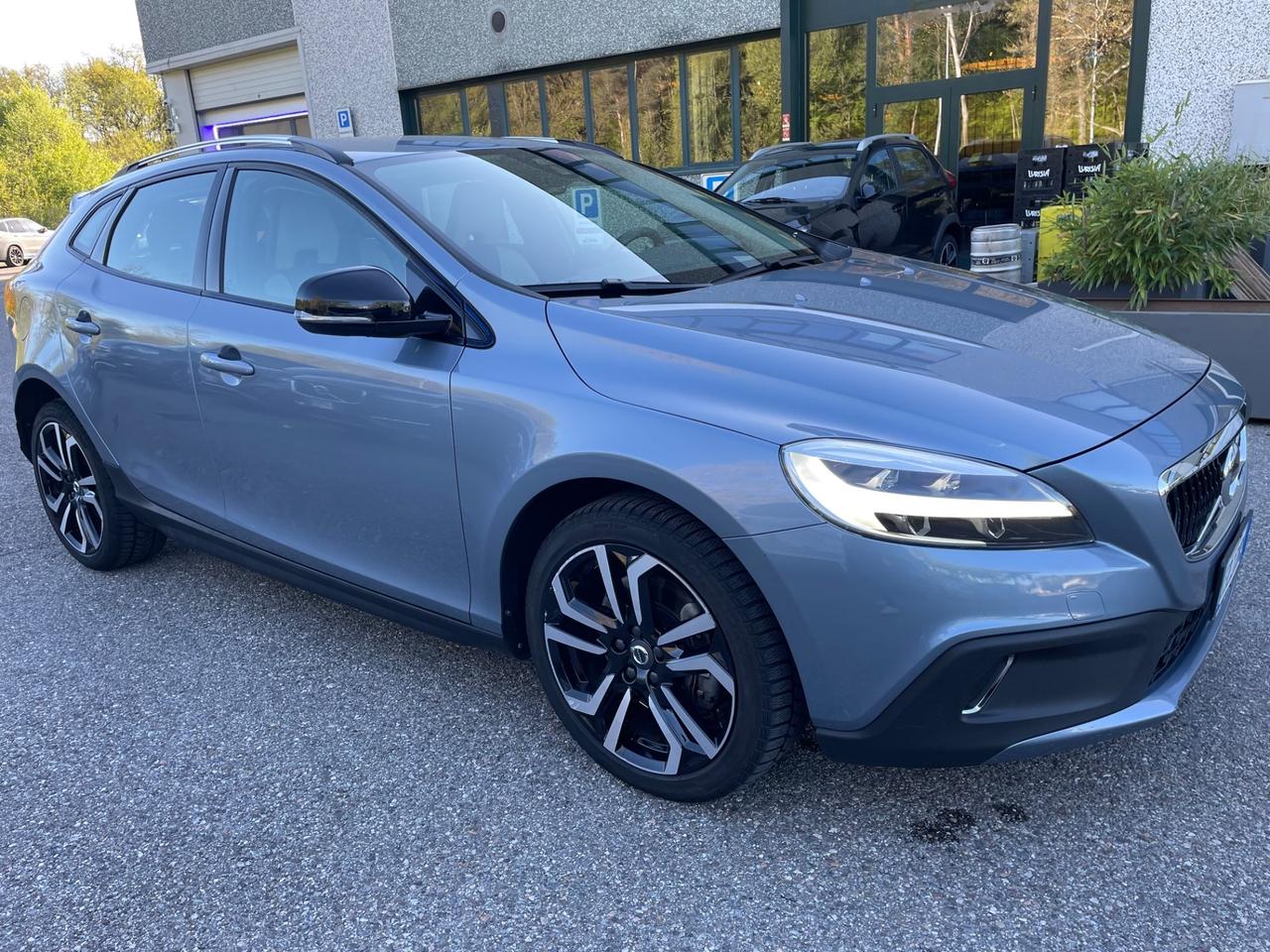Volvo V40 Cross Country V40 Cross Country*4x4*Automatik*Solo 48000km*