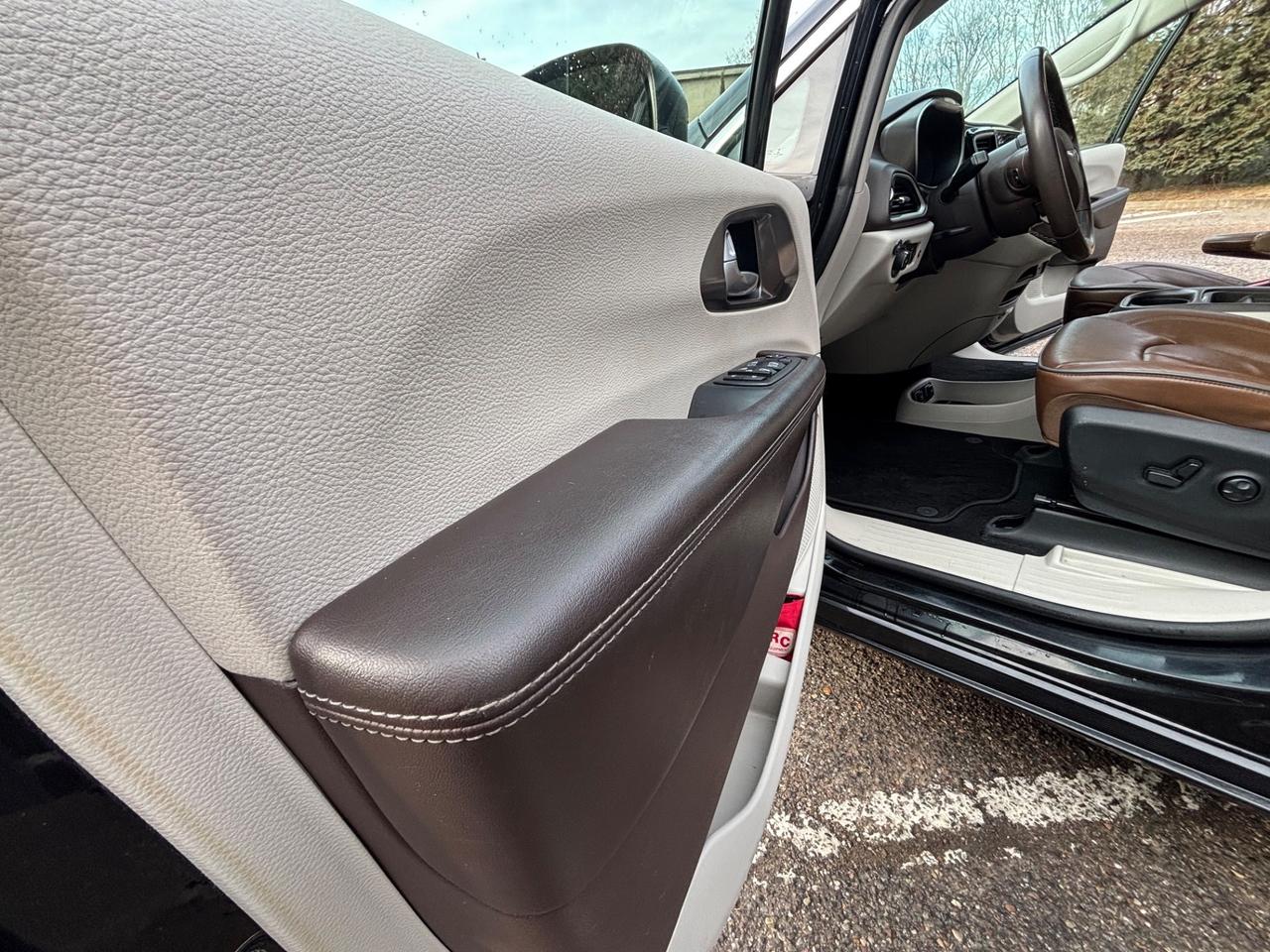 Chrysler Pacifica TOURING S GPL BRC