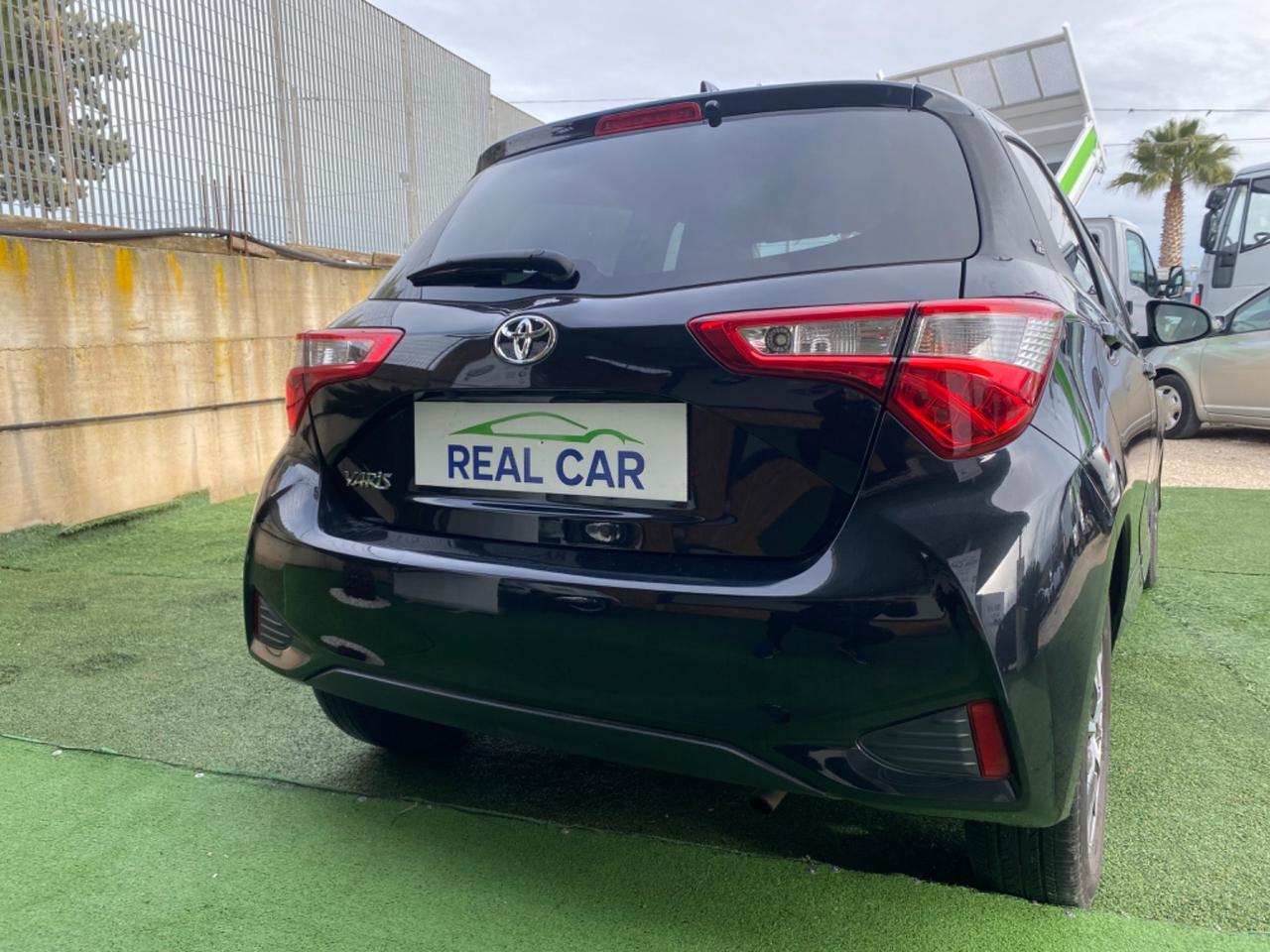 Toyota Yaris 1.0 Benzina Y20 Full Led Anno 2019