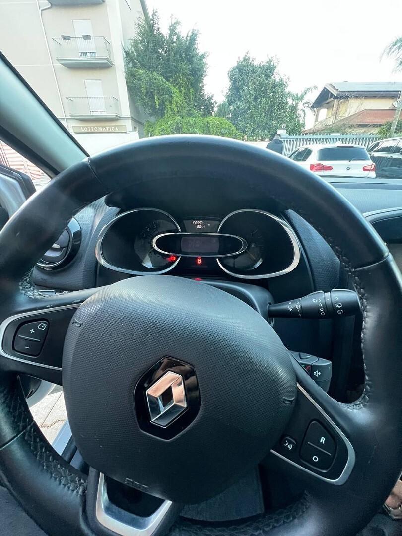 RENAULT CLIO 1.2 75CV GPL 5 PORTE LIVE