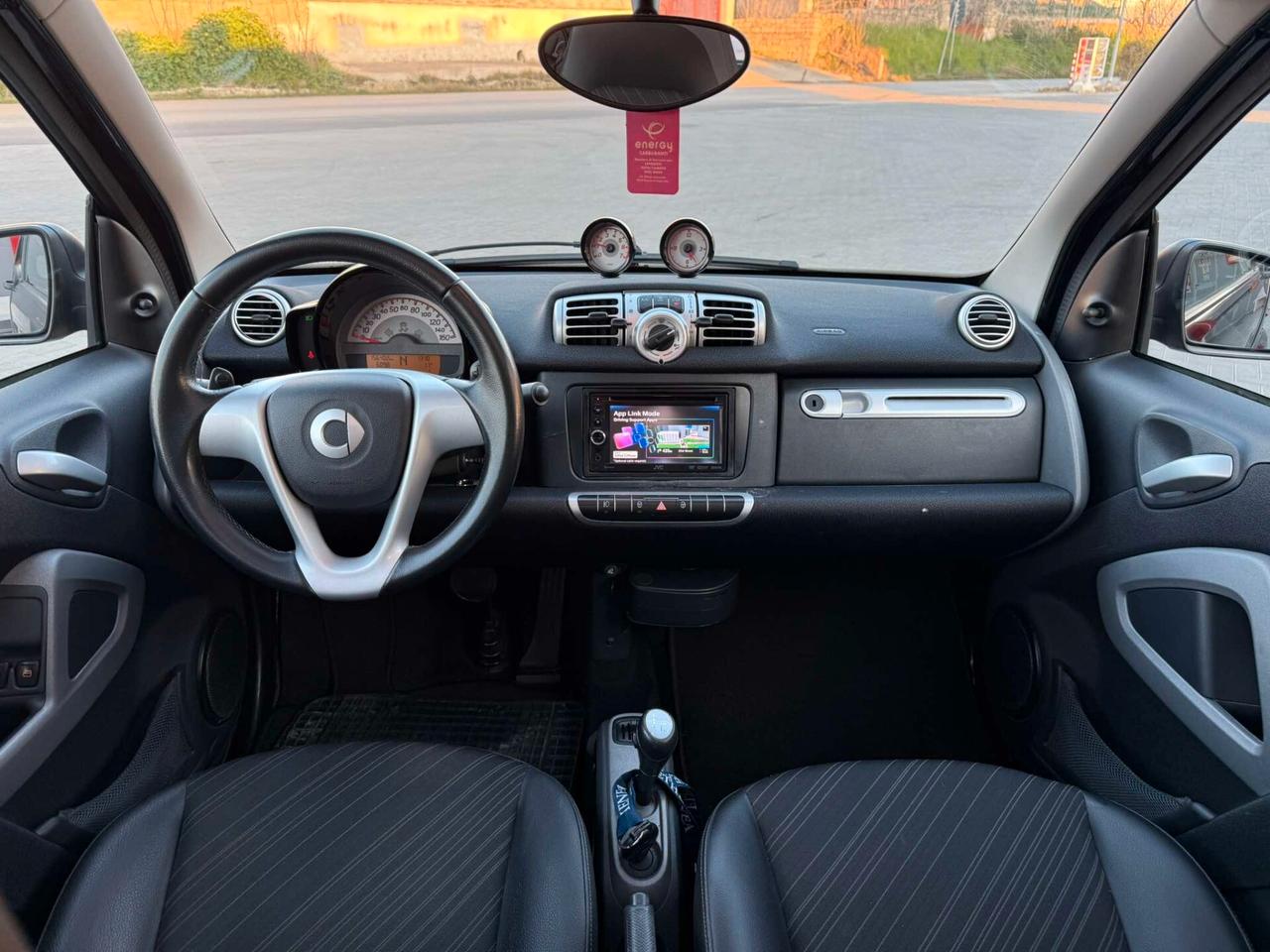 Smart ForTwo 1000 52 kW coupé passion/LED/NAVI/PELLE/BELLA