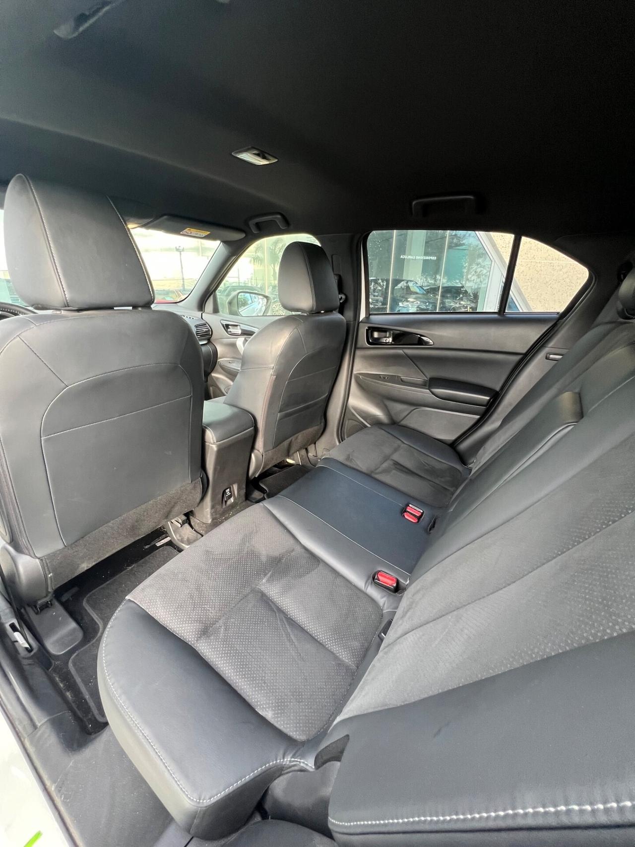 Mitsubishi Eclipse Cross 2.4 MIVEC 4WD PHEV Intense