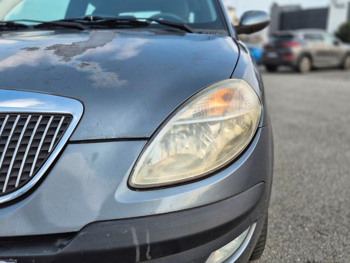 Lancia Ypsilon 1.2 8v 100