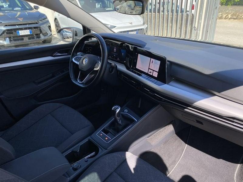 Volkswagen Golf 8 Life 2.0 TDI 116CV