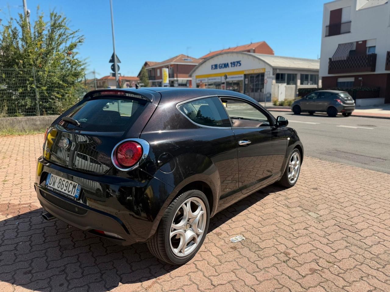 Alfa Romeo MiTo 1.3 JTDm 16V 90 CV Distinctive Sport Pack