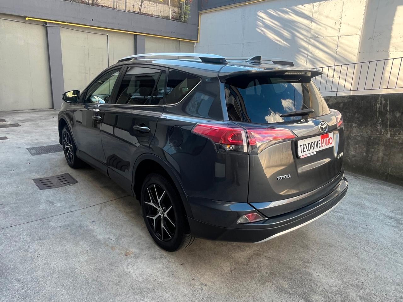 Toyota RAV 4 RAV4 2.0 D-4D 2WD Style