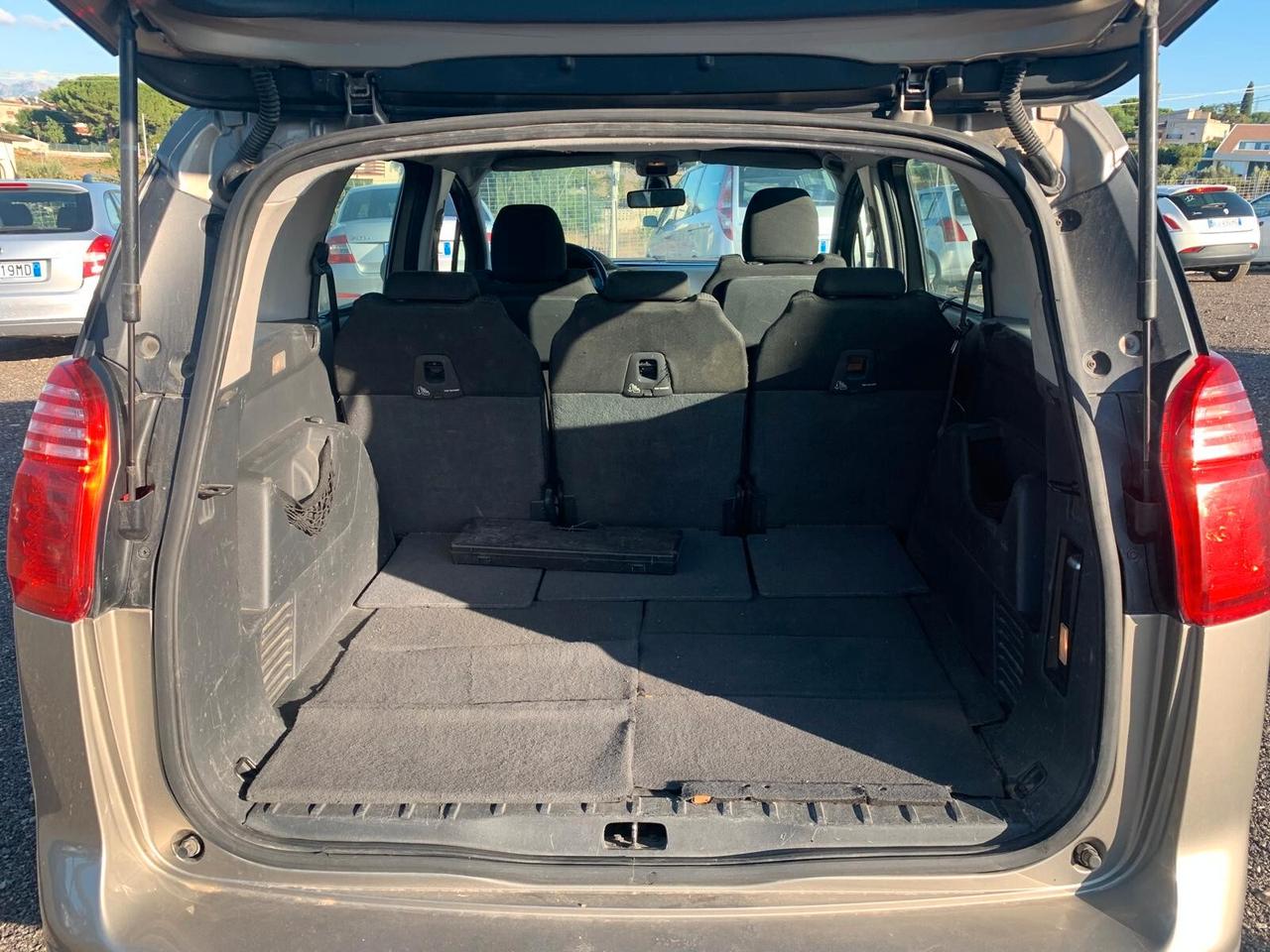 Peugeot 5008 1.6 HDi 112CV Premium