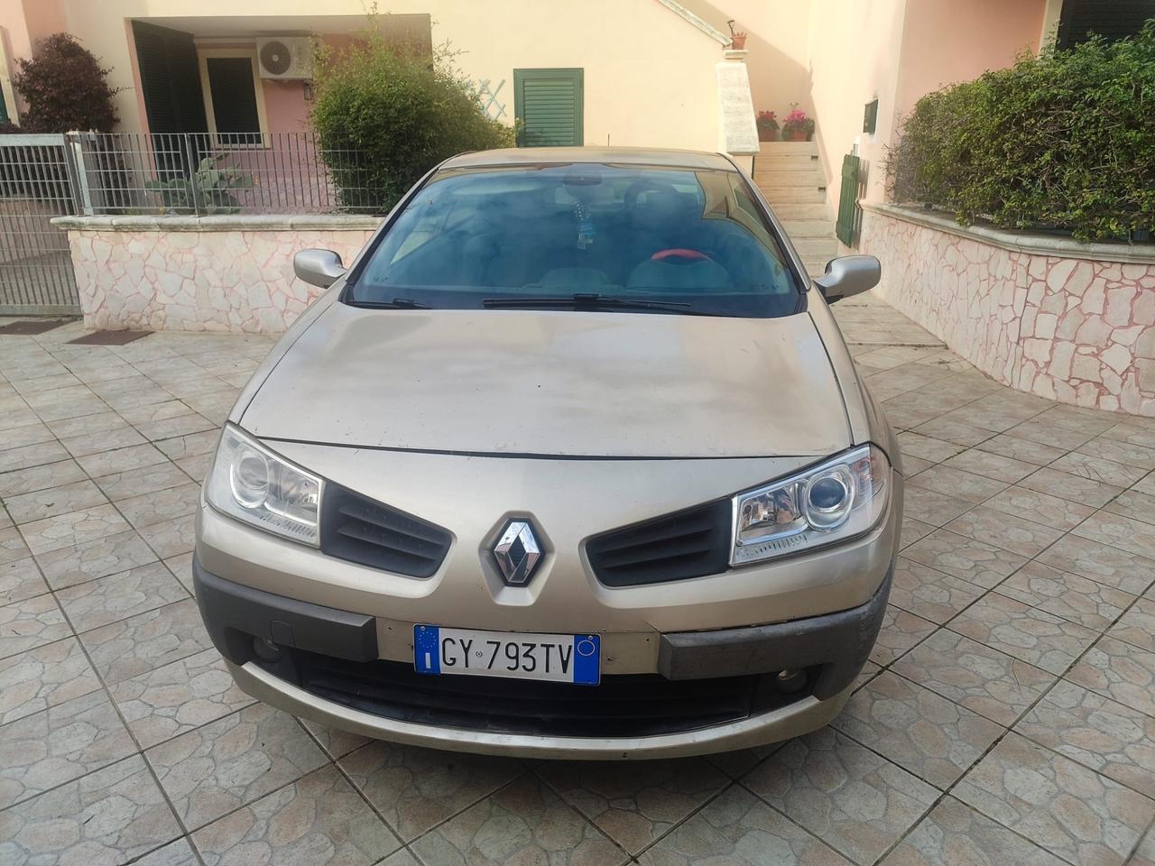 Renault Megane Mégane C-C 1.6 16V Exception cabrio