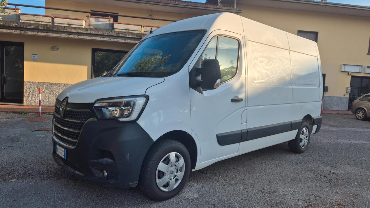 Renault master