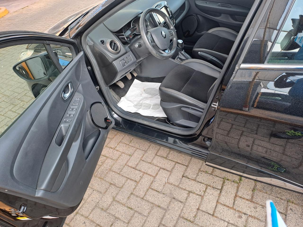 Renault Clio 1.2 75CV 5 porte Life