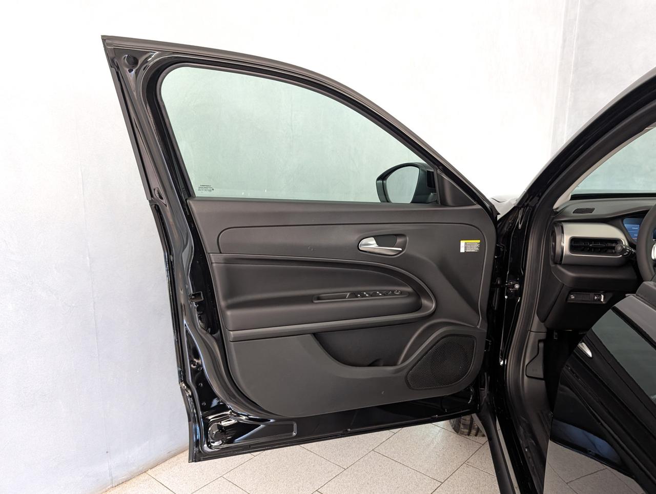 Jeep Avenger 1.2 Turbo E-Hybrid 110cv eDCT6 Altitude