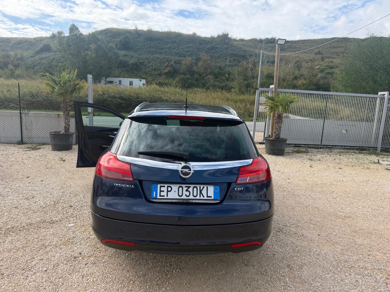 Opel Insignia 2.0 AUTOMATICA 2.990€