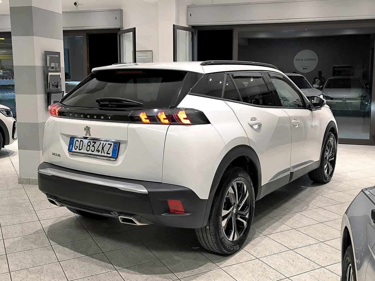 Peugeot 2008 PureTech 130 S&S EAT8 Allure