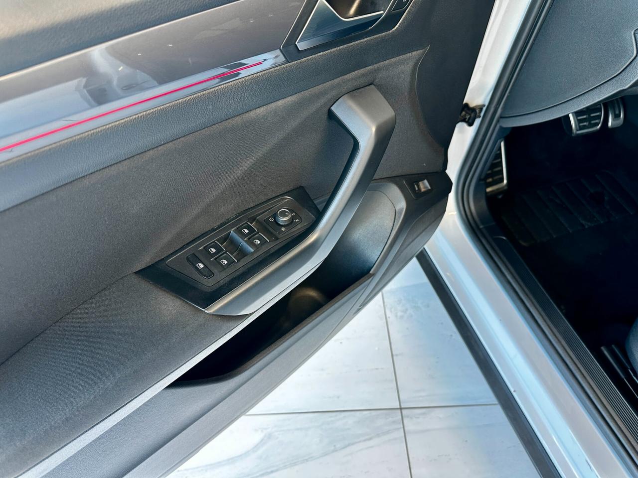 Volkswagen T-Roc 1.5 TSI R-Line DSG
