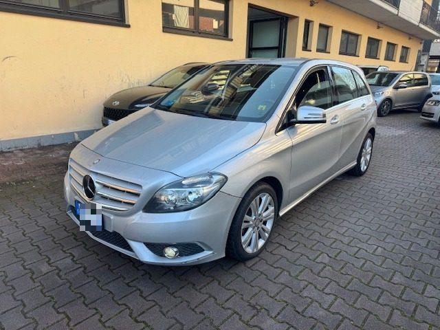 MERCEDES-BENZ B 180 CDI Executive