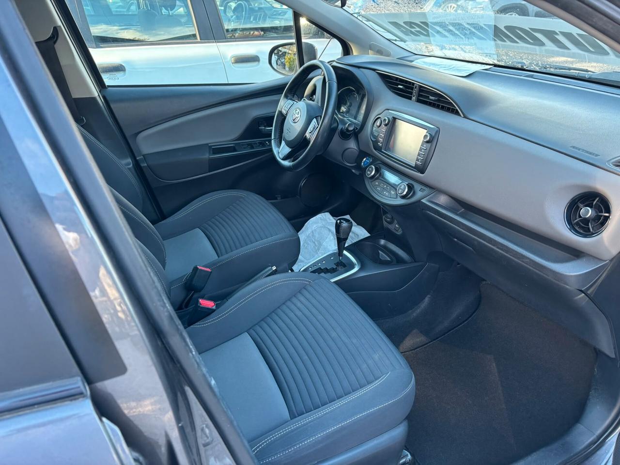 Toyota Yaris 1.5 Hybrid 5 porte Active