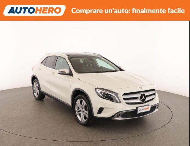 MERCEDES-BENZ GLA 200 d Automatic Sport