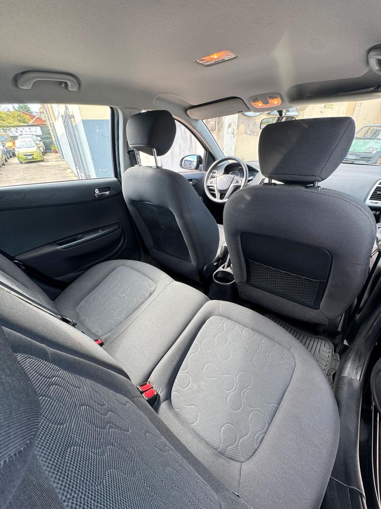 Hyundai i20 1.4 CRDi 5p. Sound Edition