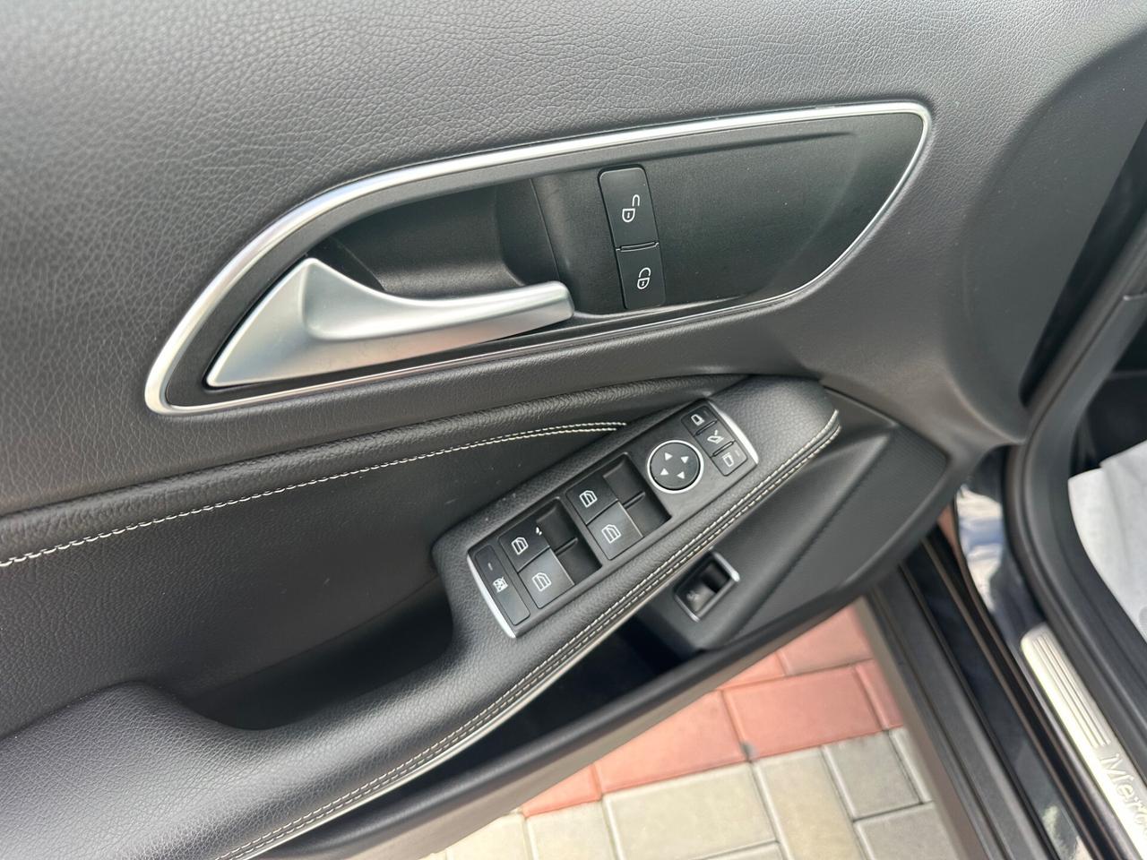 Mercedes-benz GLA 200d Sport NAVI*PELLE*R.CAMERA