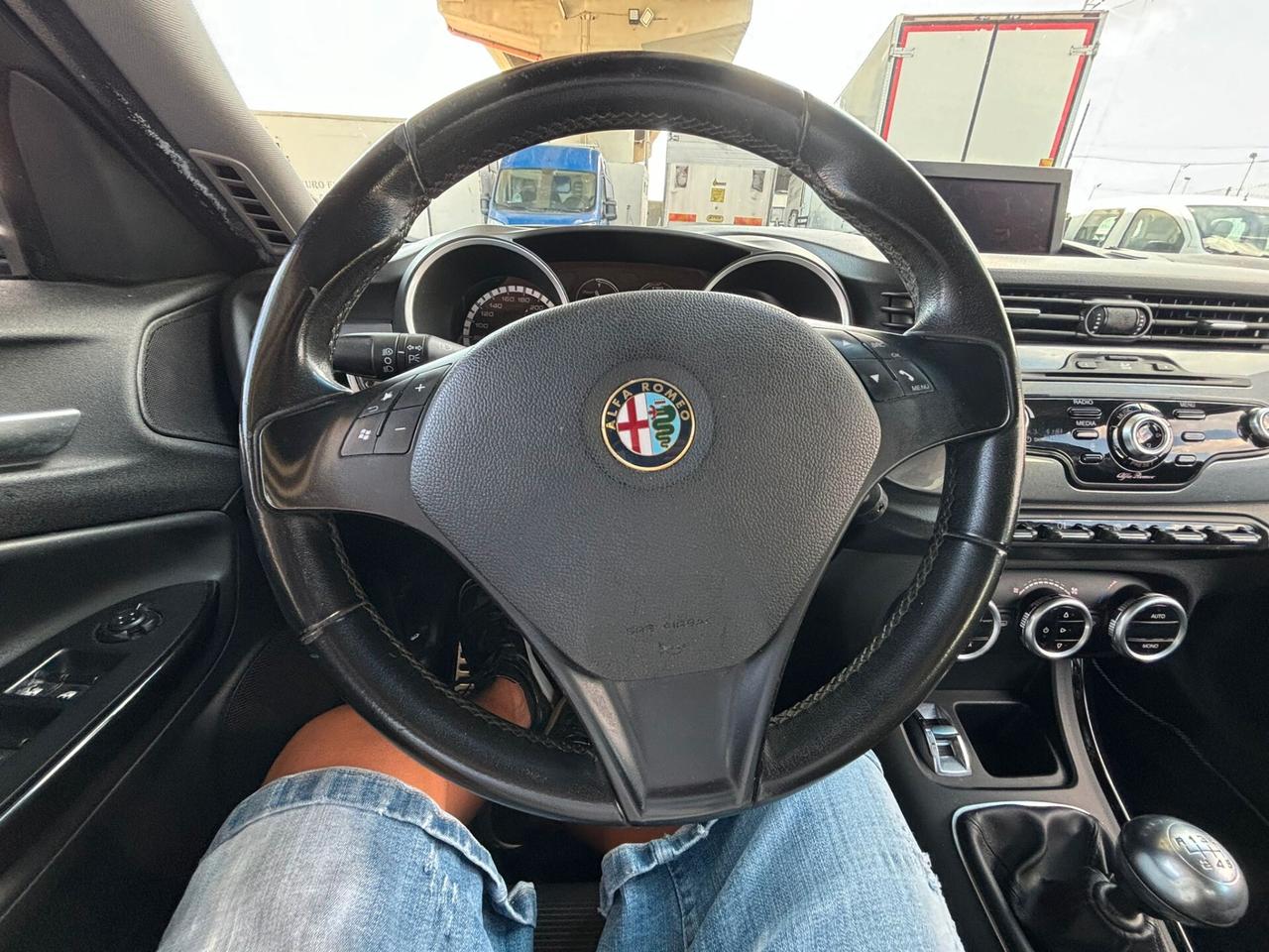 Alfa Romeo Giulietta 1.6 JTDm-2 105 CV Exclusive