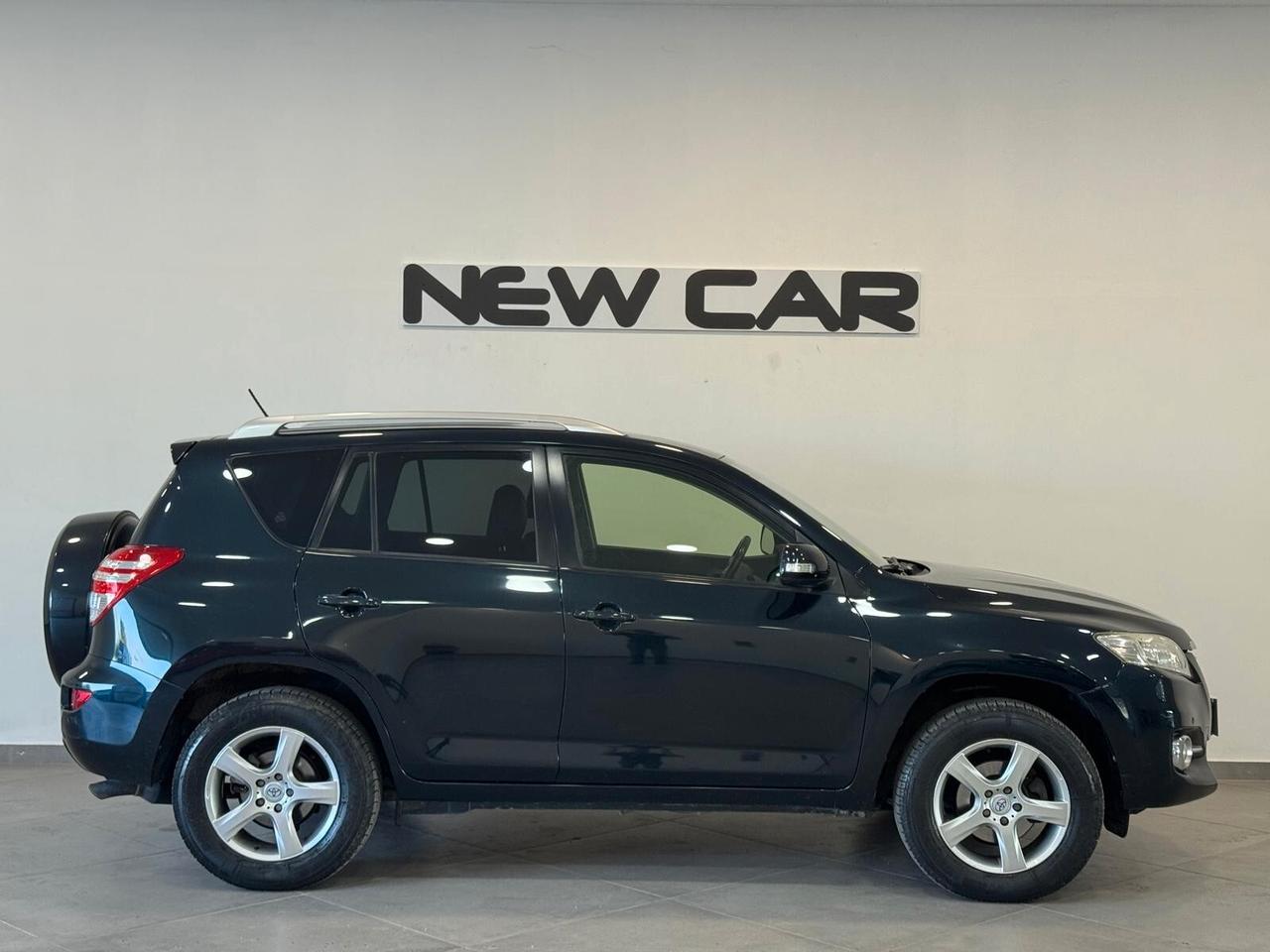 Toyota RAV 4 RAV4 2.2 D-4D 4WD Lounge