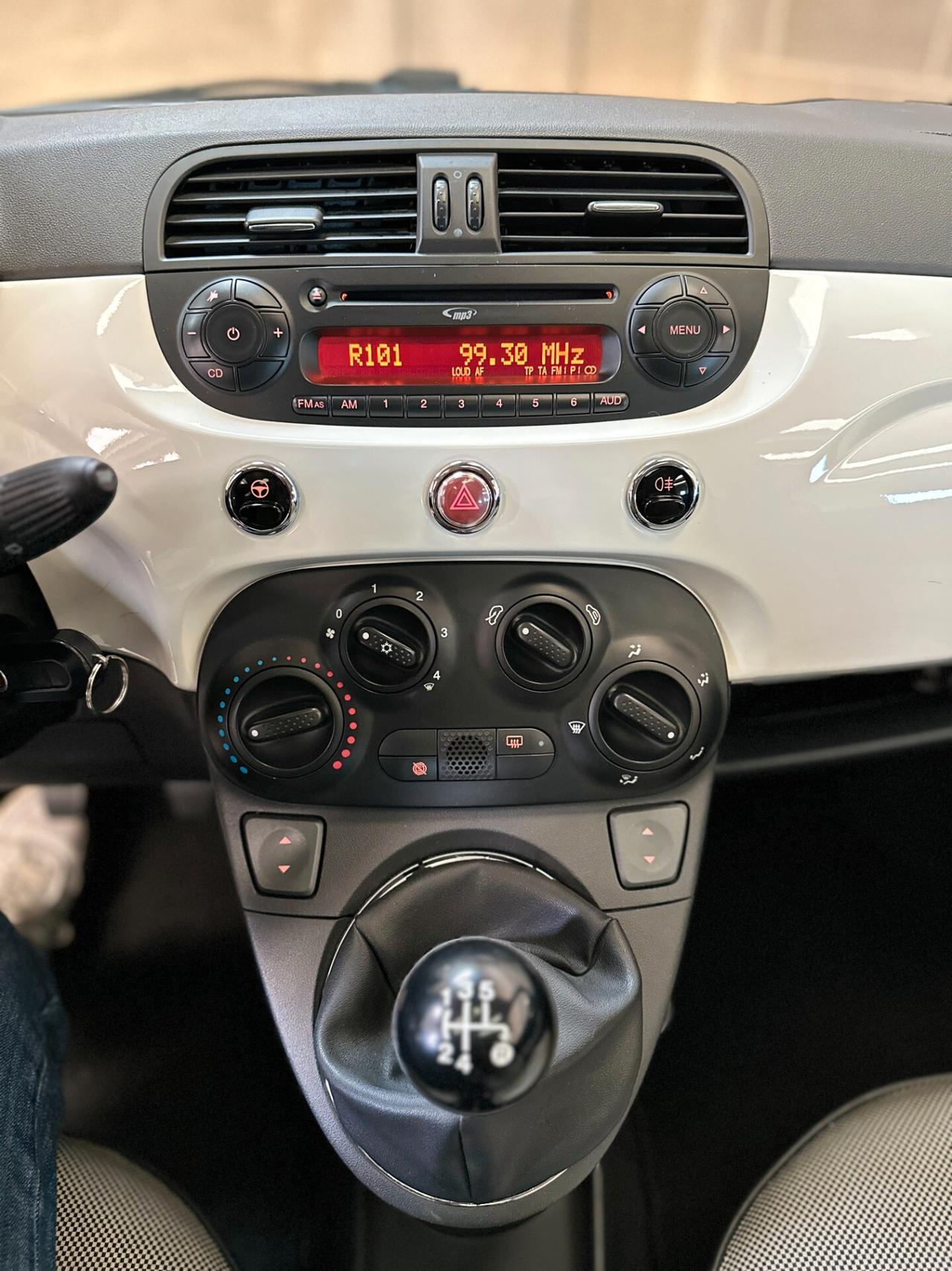 Fiat 500 1.2 Lounge 69cv 2010 ok neop.