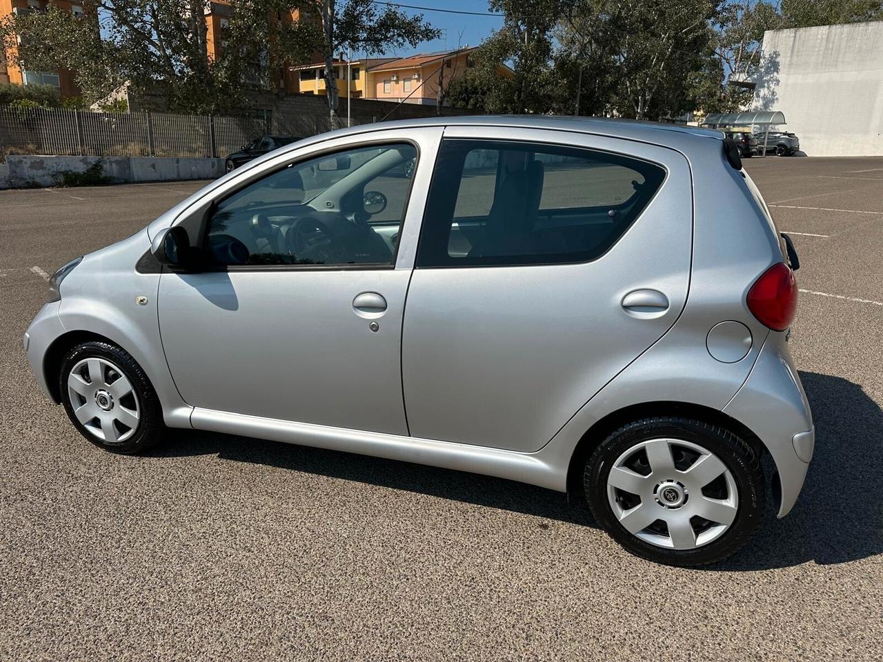 Toyota Aygo 1.0 12V VVT-i 5 porte