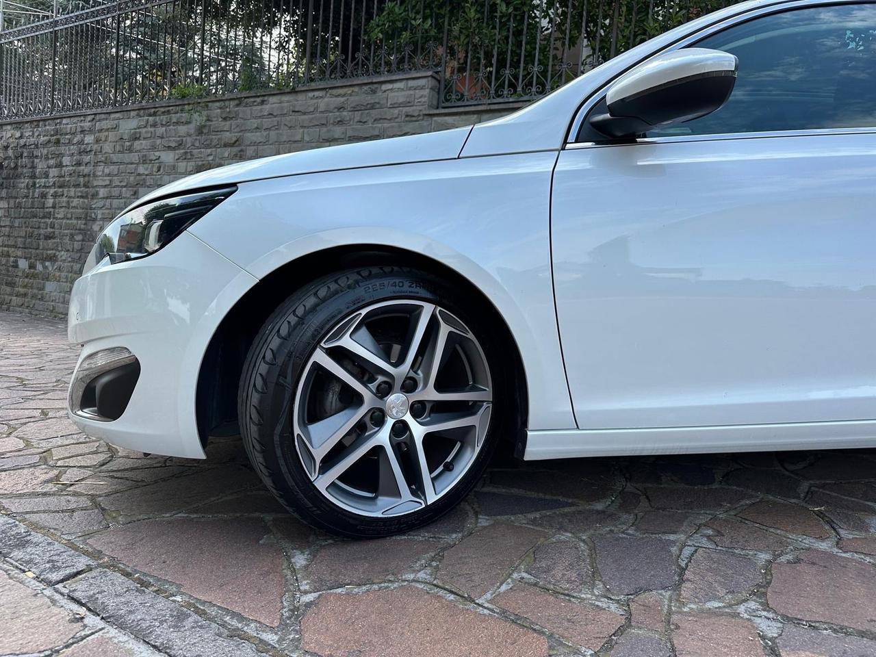 Peugeot 308 BlueHDi 120 S&S 6 SW GT Line