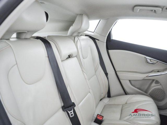 VOLVO V40 Cross Country D2 Volvo Ocean Race