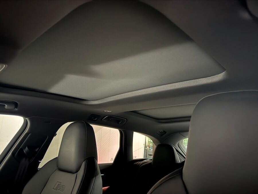 Audi RS6 Avant Performance quattro tiptronic