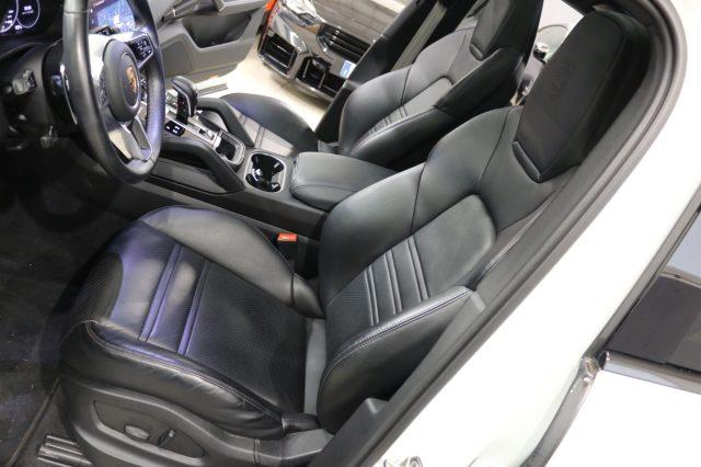 PORSCHE Cayenne Coupé 3.0 V6 E-Hybrid "PARI AL NUOVO