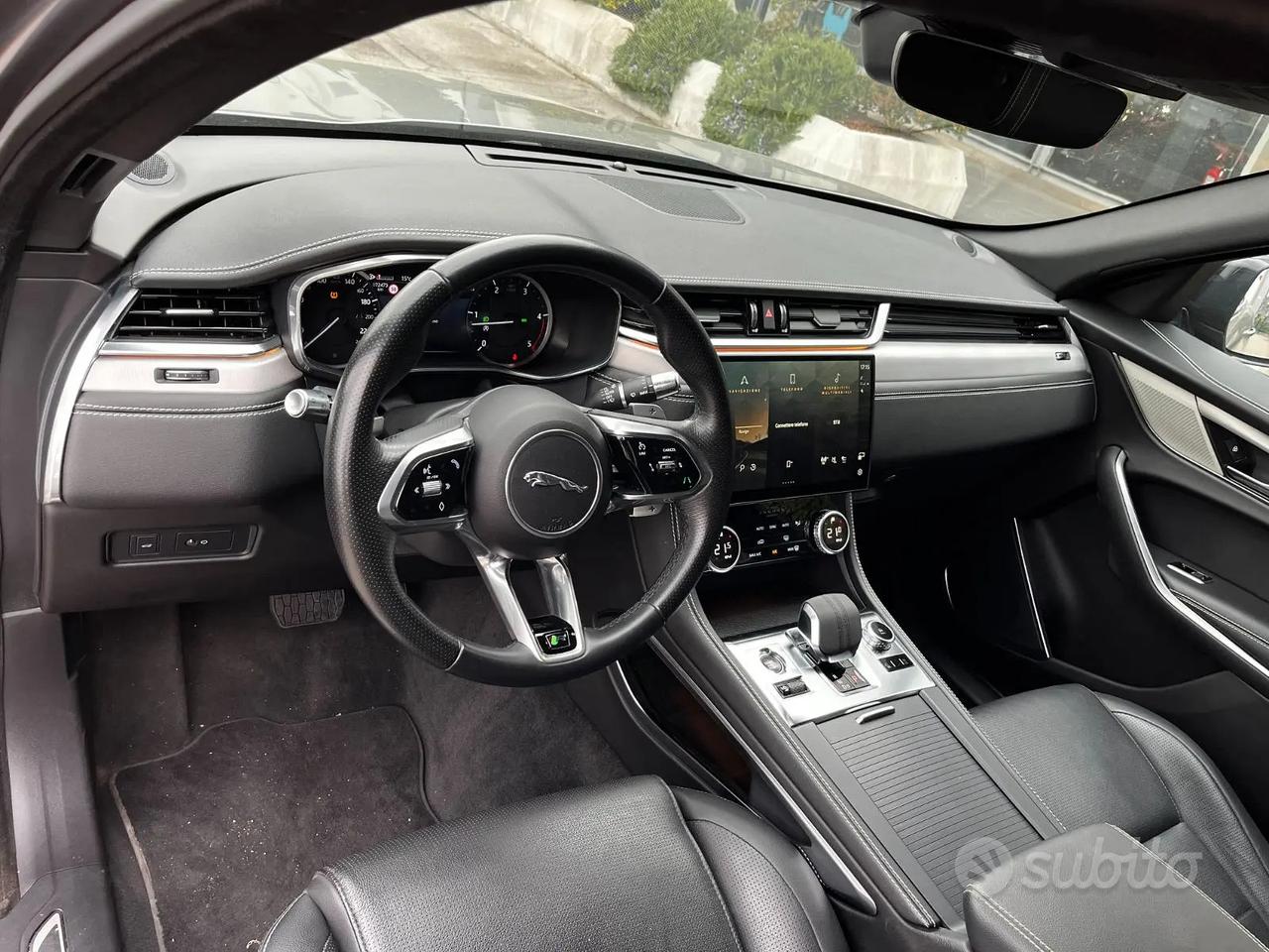 JAGUAR F-PACE 2.0 D 204CV AWD AUT.R-DYNAMIC S