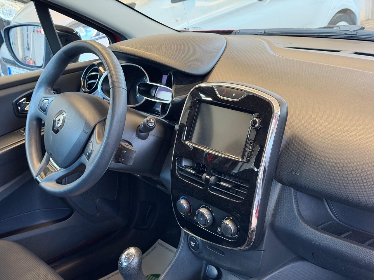 Renault Clio 1.2 75CV 5 porte Costume National