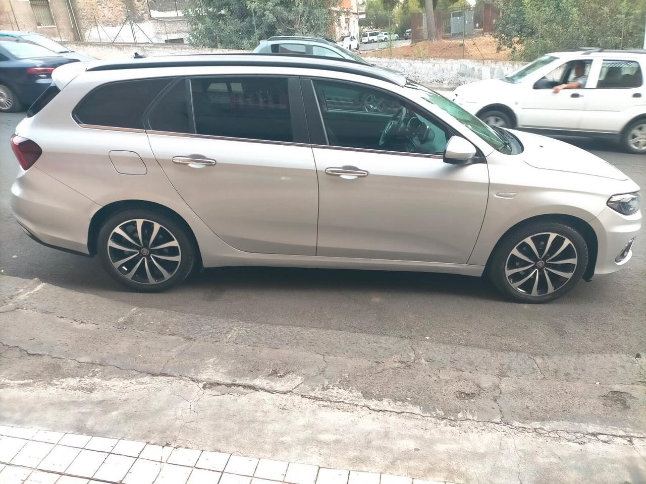 Fiat Tipo 1.6 Mjt S&S SW Lounge