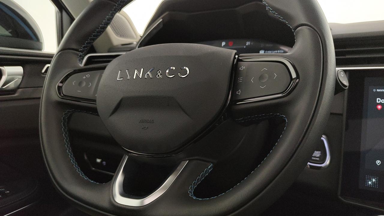 LYNK & CO 01 1.5 t hev auto