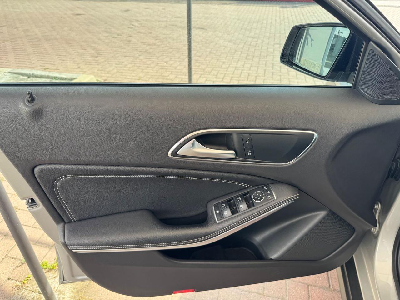 Mercedes-Benz GLA 220 Premium GLA 220 D #6418