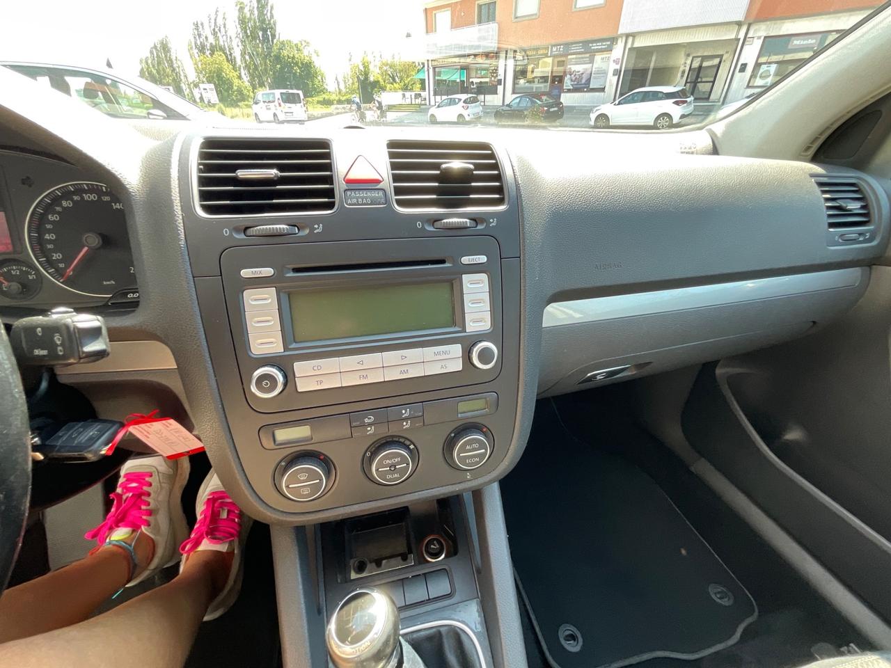 Volkswagen Golf 2.0 TDI DPF 4mot. 5p. Sportline