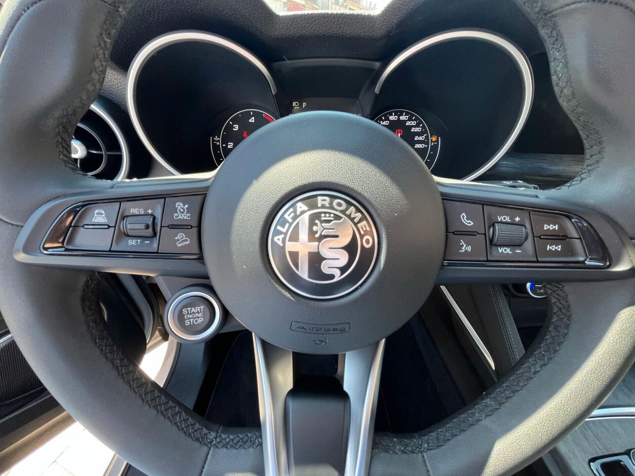 Alfa Romeo Stelvio 2.2 Turbodiesel 160 CV AT8 RWD Business