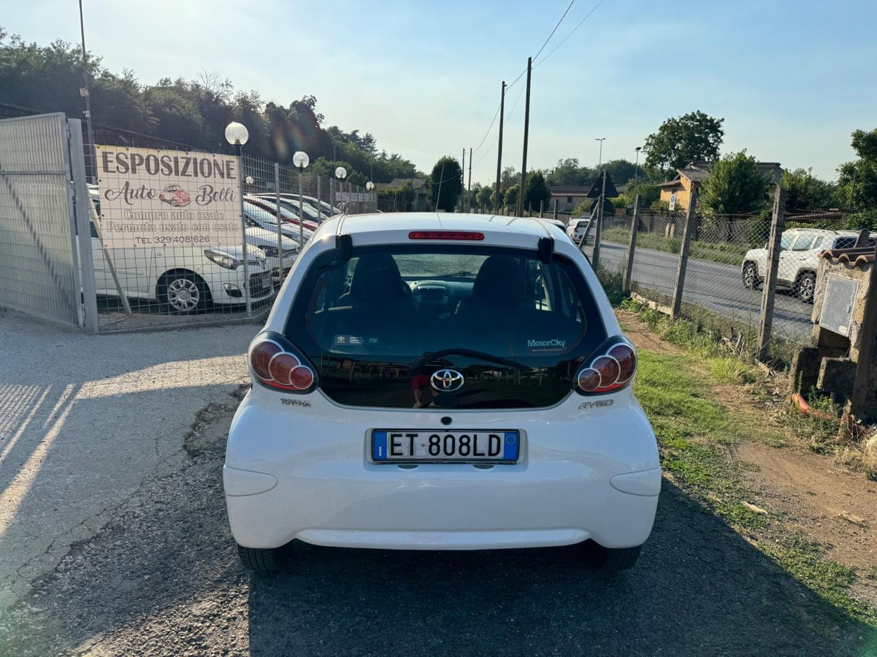 Toyota Aygo 1.0 12V VVT-i 5 porte Active Connect NEOPATENTATI