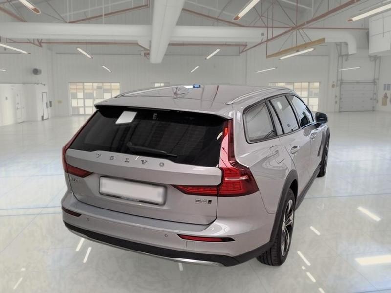 VOLVO V60 CROSS COUNTRY B4 D AWD AUTOM. CORE STATION WAGON