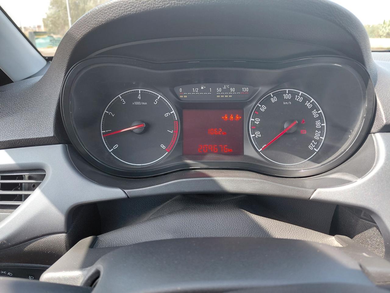 Opel Corsa 1.4 90CV GPL Tech 5 porte Cosmo