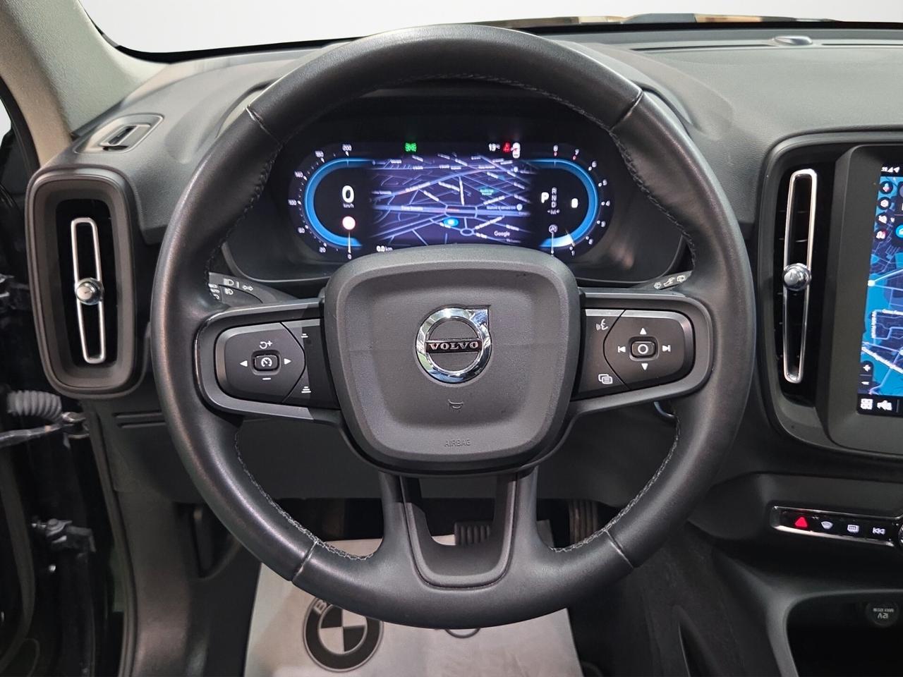 Volvo XC40 B3 automatico Essential