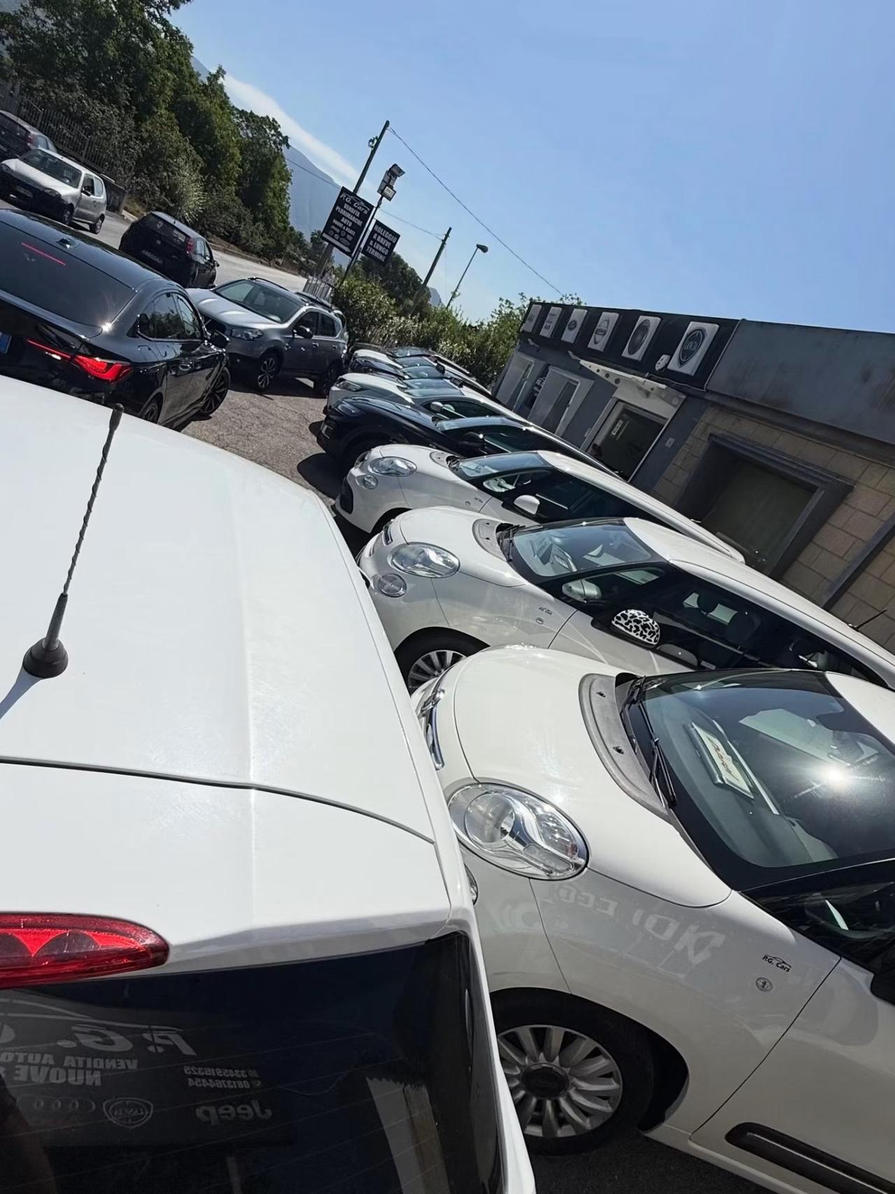 Lancia Ypsilon 1.3 MJT 75 CV Platino