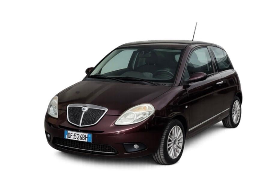 Lancia Ypsilon 1.3 MJT 75 CV Platino