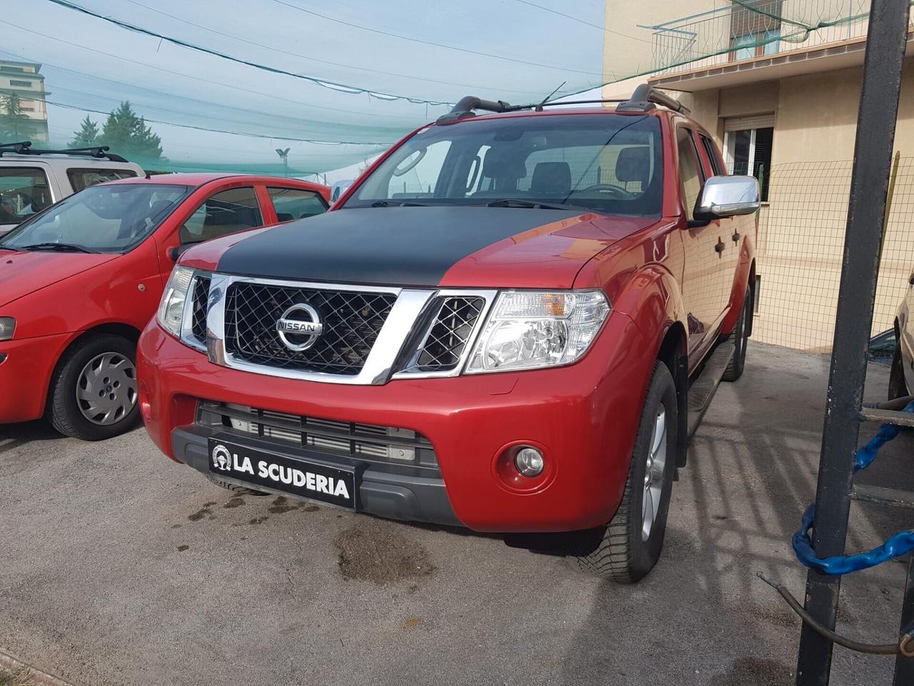 Nissan Navara 3.0 dCi 4 porte Double Cab LE V6
