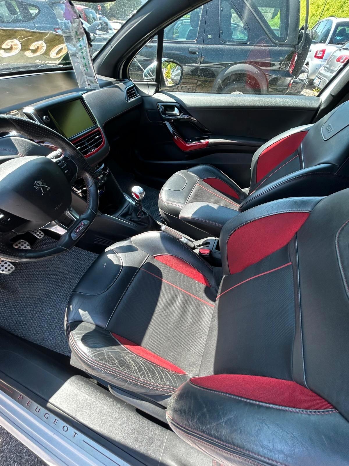 Peugeot 208 PureTech 82 5 porte Access