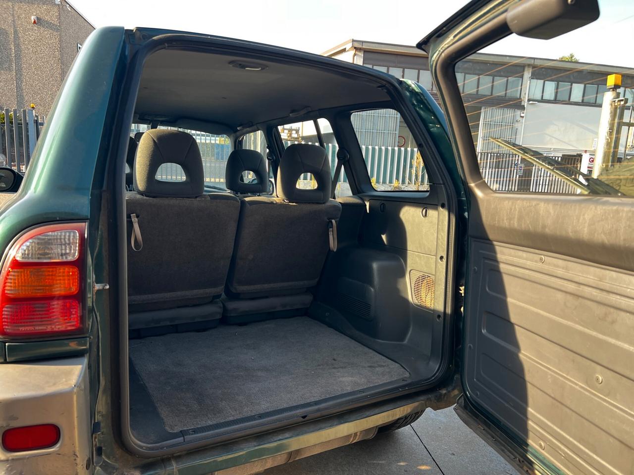 Toyota RAV 4 2.0i 16V cat 5 porte Fun 4x4