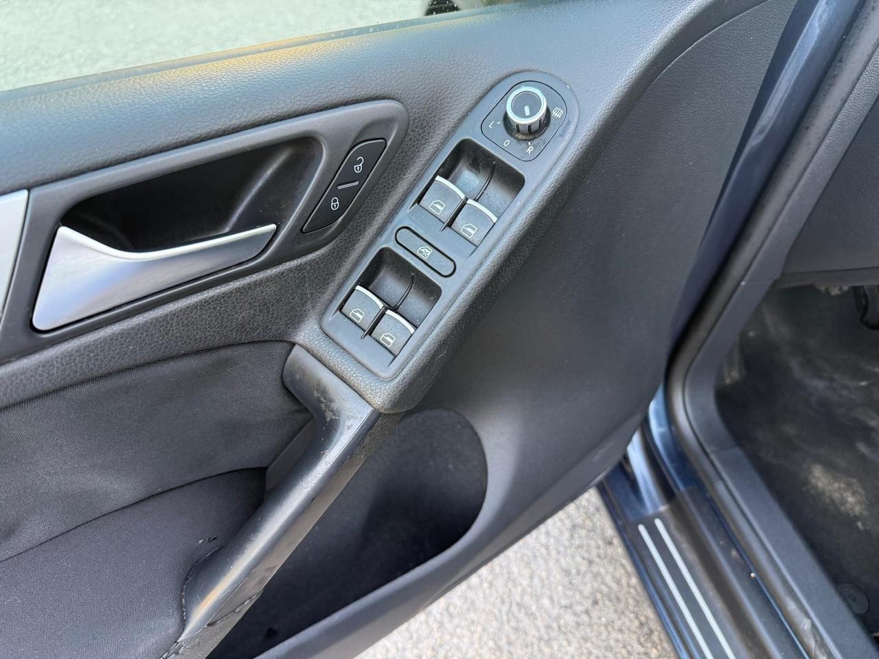 Volkswagen Golf 1.6 TDI DPF 5p. Highline