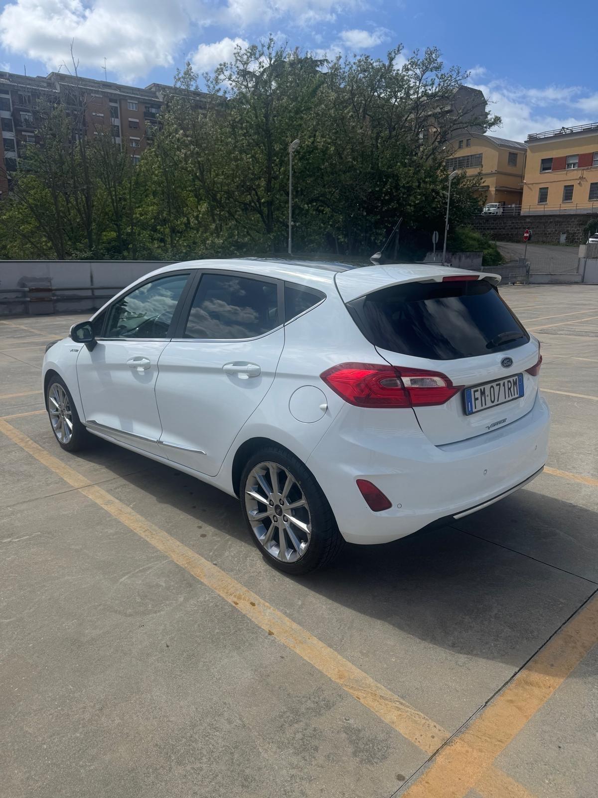Ford Fiesta 1.0 Ecoboost 100 CV 5 porte Vignale
