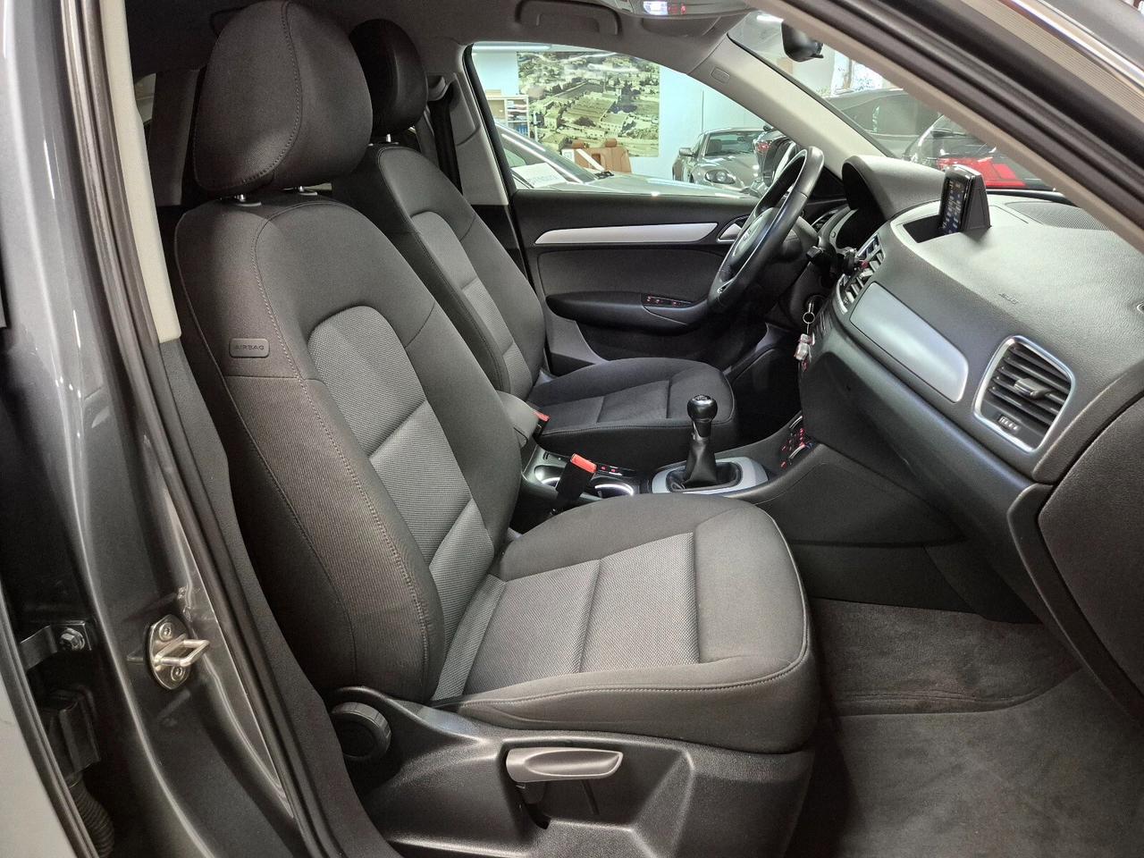 Audi Q3 2.0 TDI 120 CV Business